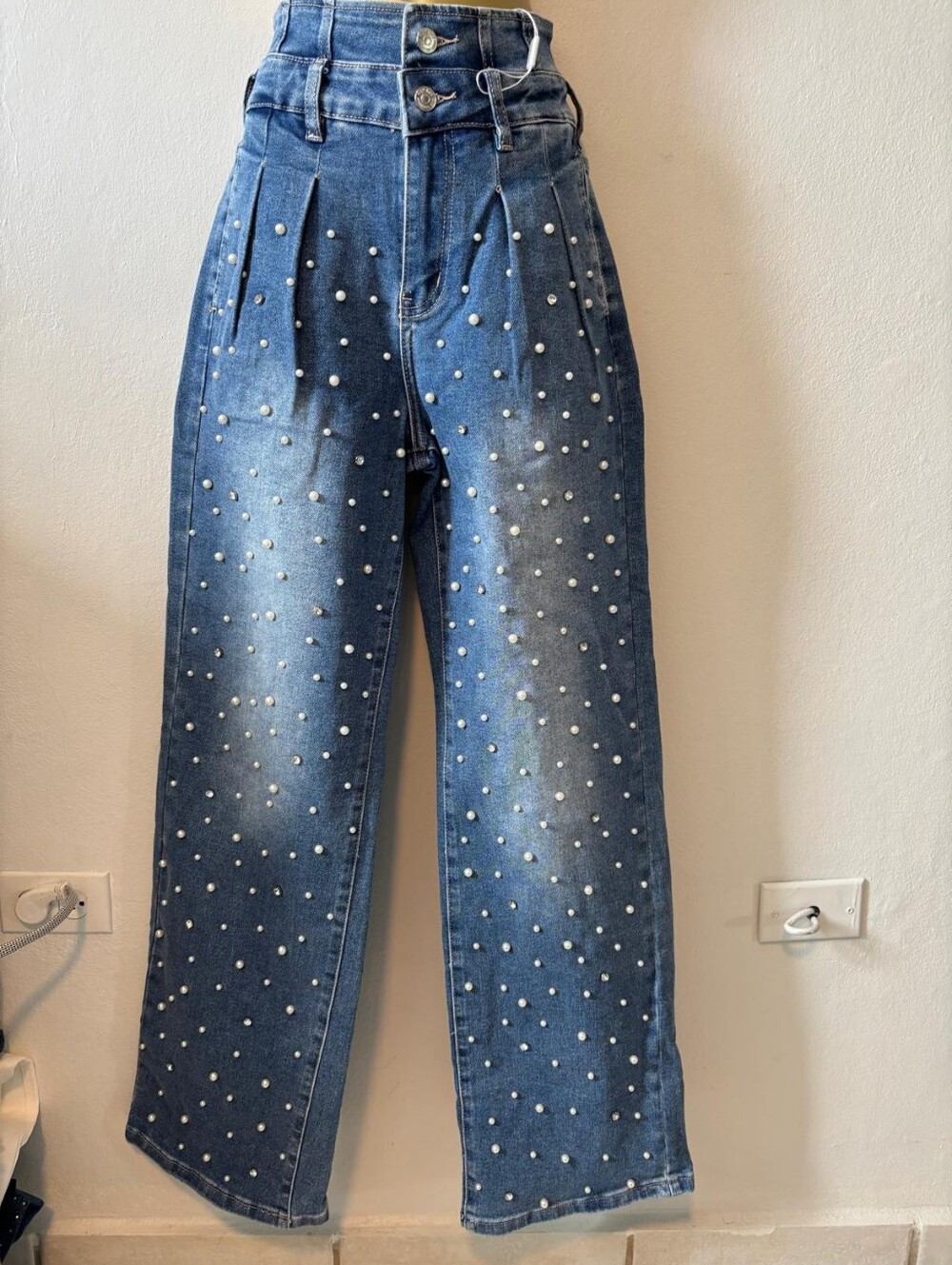 High-Waist Blue Pearl-Embellished Women's Jeans